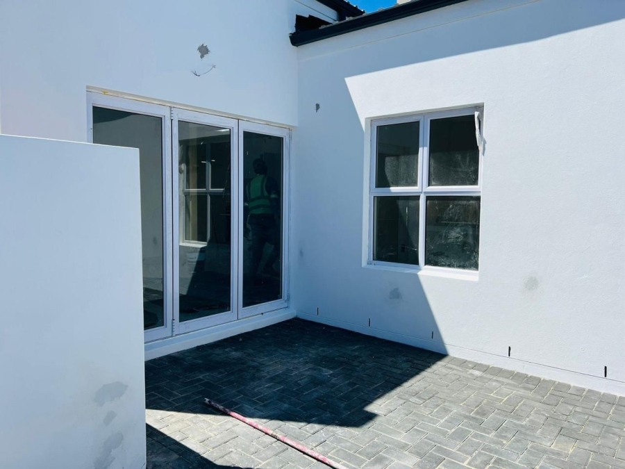 3 Bedroom Property for Sale in Parklands Western Cape